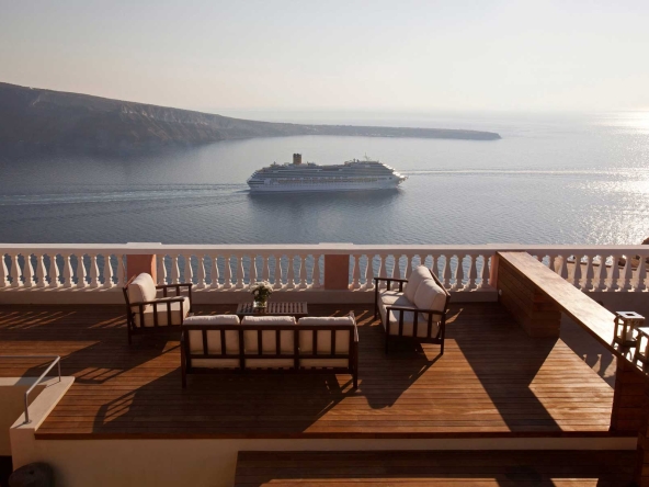 Luxury Villas Santorini | Handy Tours
