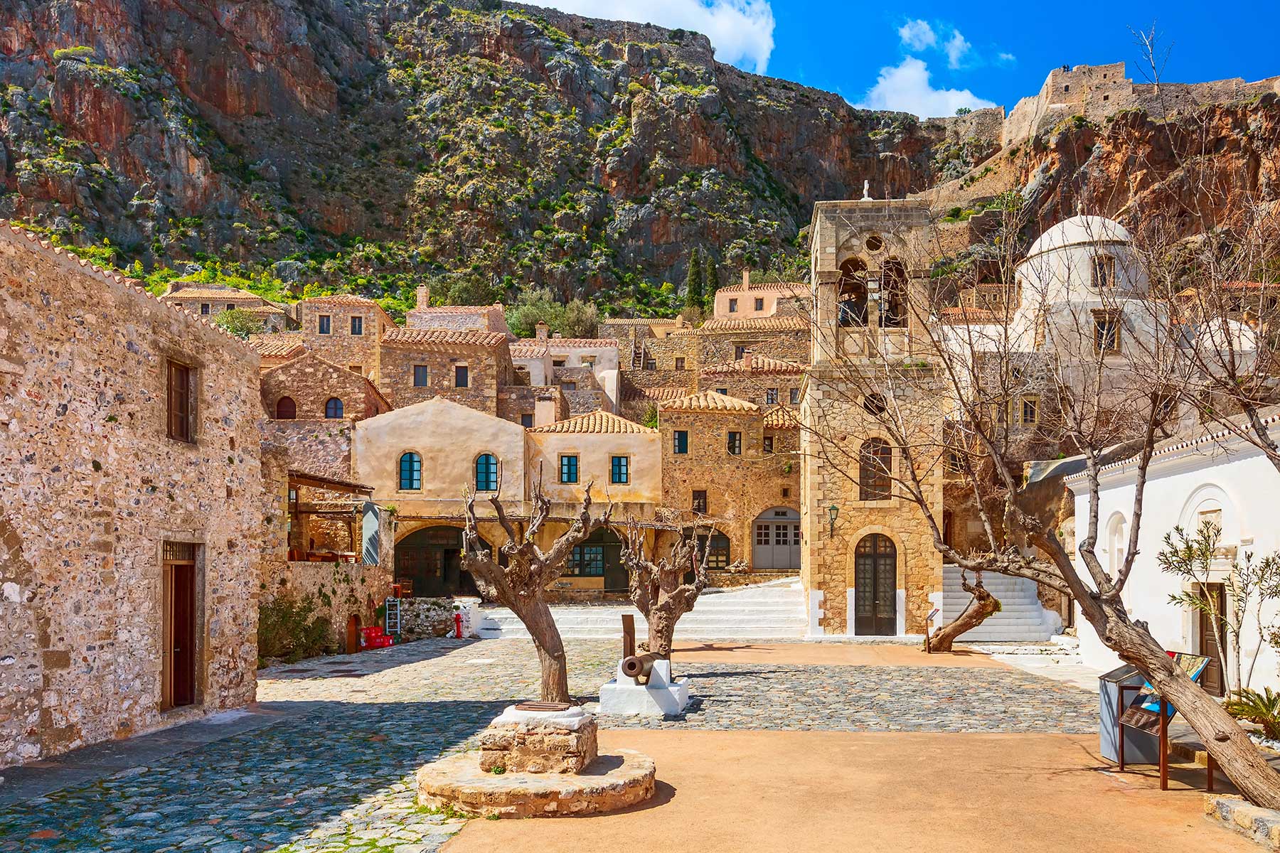 Monemvasia | Romance, History & Cliffside Views
