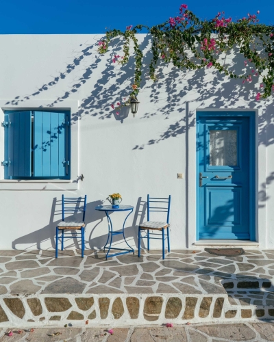 ANTIPAROS