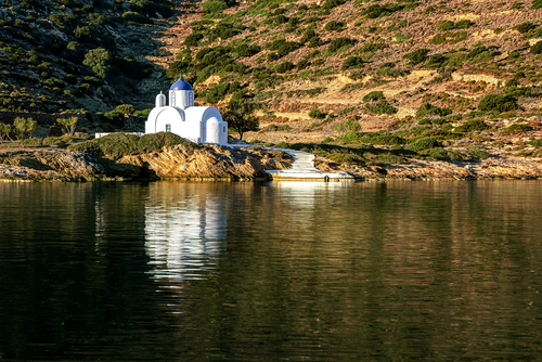 Reflecting,Small,Chapel,On,Calm,Sea,,In,Amorgos,Island,,Greece