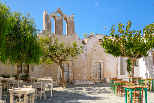Old,Greek,Church,Building,In,Beautiful,Chora,Town,On,Folegandros