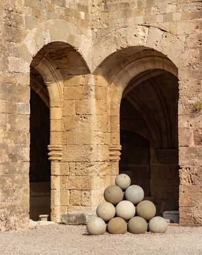 A,Picture,Of,Cannon,Balls,At,The,Archaeological,Museum,Of