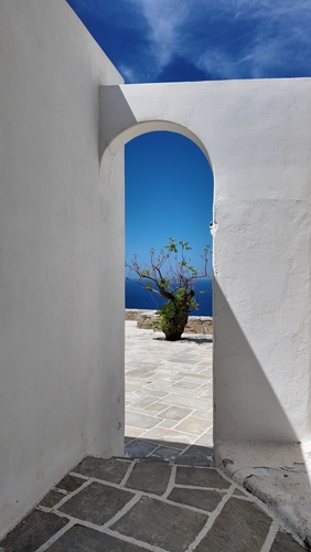 Platis,Gialos,,Island,Serifos,,Greece,-,May,17th,,2025,