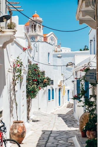 Pyrgos,,Tinos,,Greece:,July,21,,2022:,Details,And,Streets,Of